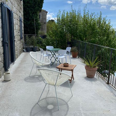 Tres Beau Studio Avec Terrasse Зонза Екстериор снимка